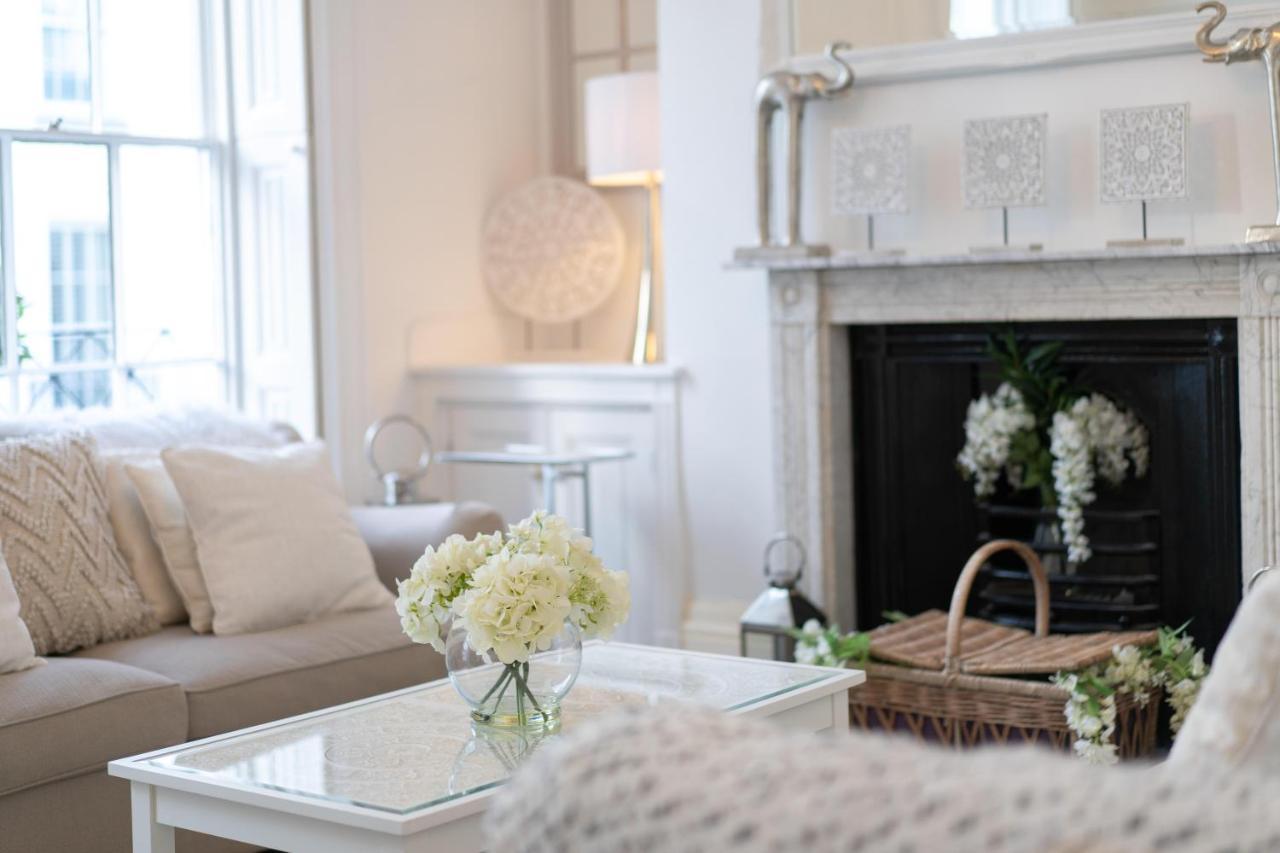 Gloucester Place Townhouse With Hot Tub! كيلتنهام المظهر الخارجي الصورة