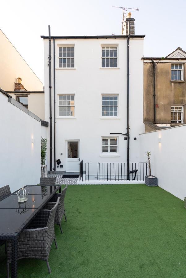 Gloucester Place Townhouse With Hot Tub! كيلتنهام المظهر الخارجي الصورة